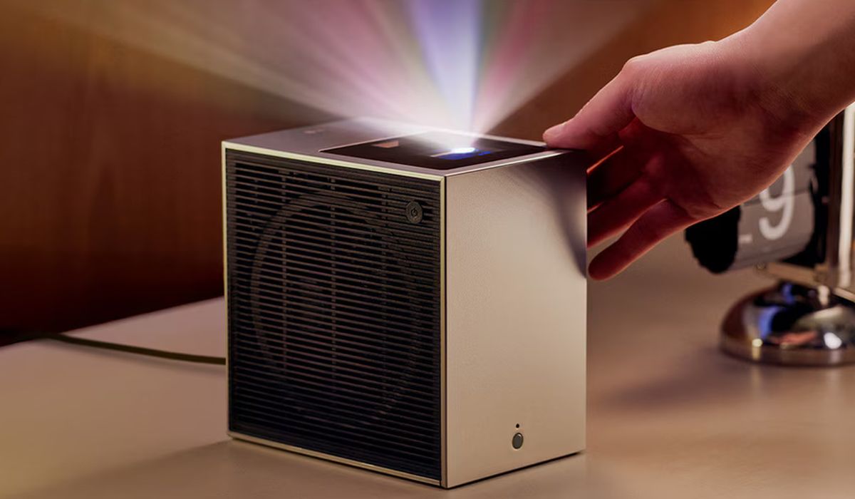 LG CineBeam S